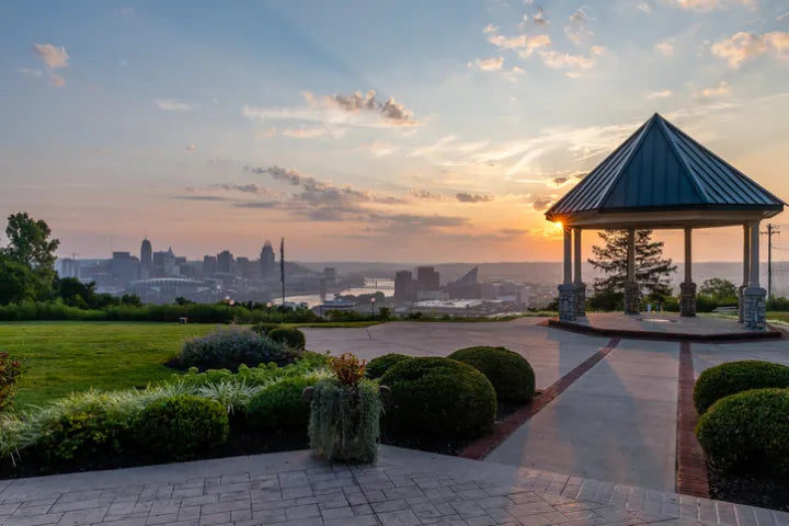 Devou Park at sunset is a beautiful and romantic setting for a proposal in the Cincinnati & Northern Kentucky area.