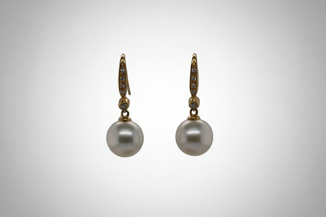 Pearl Earring