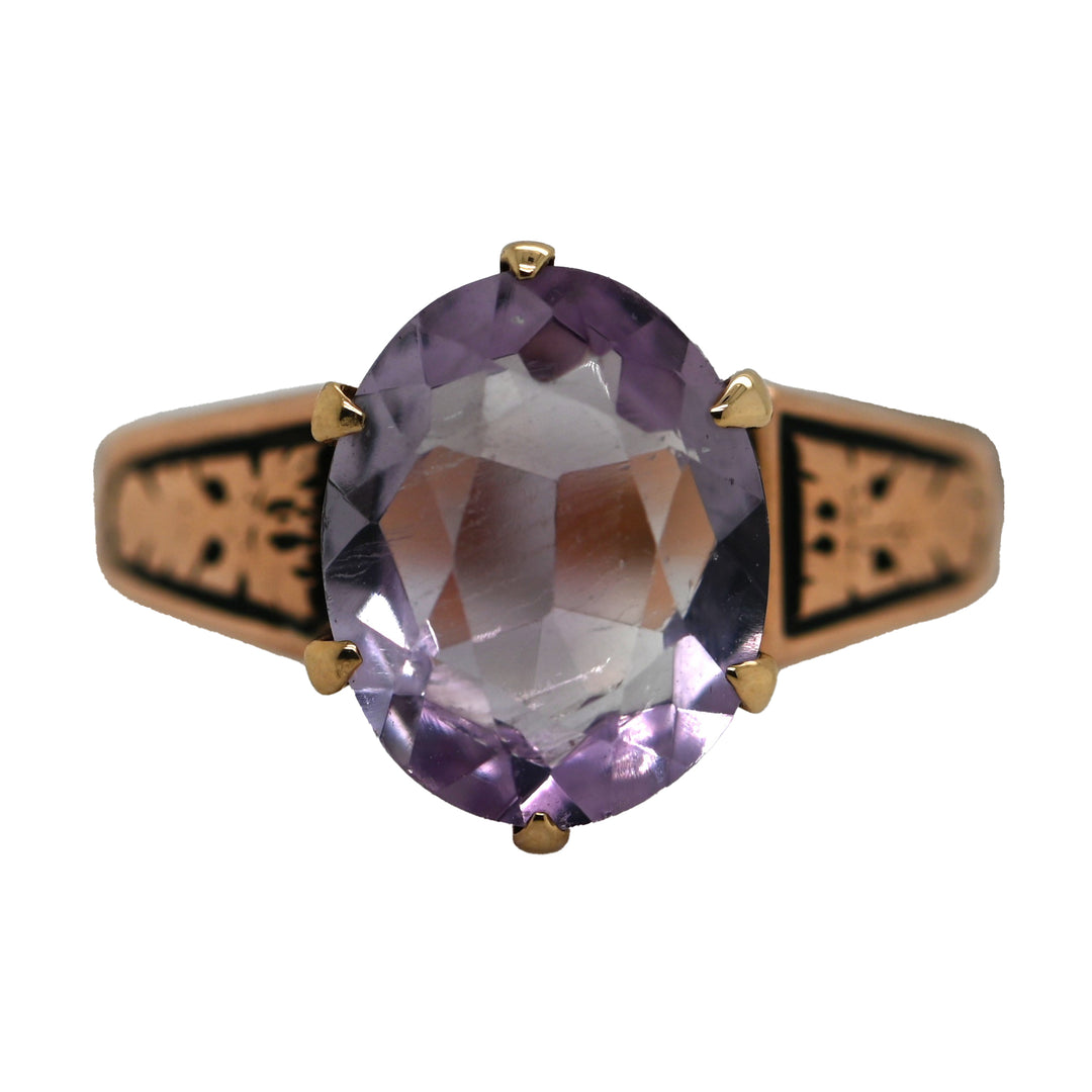 Vintage Yellow Gold Oval Amethyst Prong Set Ring