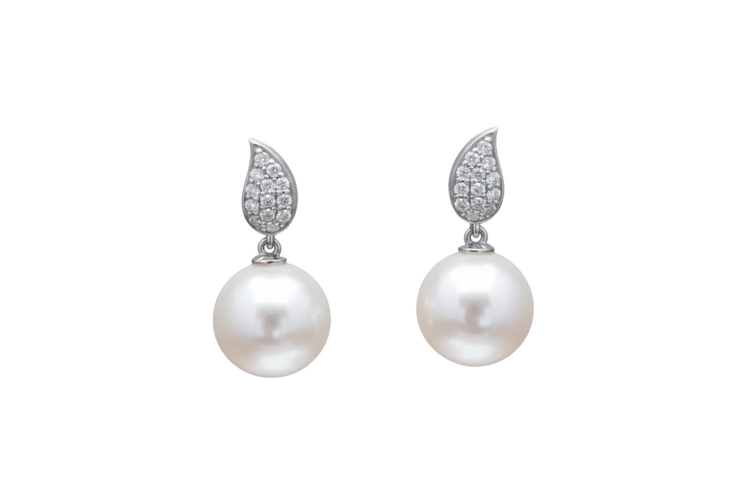 Pearl Earring
