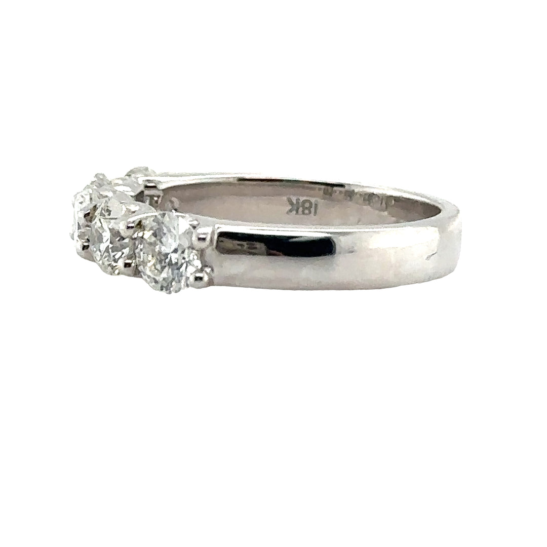 18K White Gold Diamond Anniversary Ring