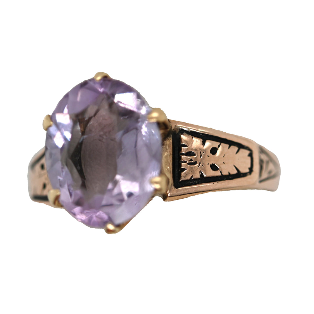 Vintage Yellow Gold Oval Amethyst Prong Set Ring