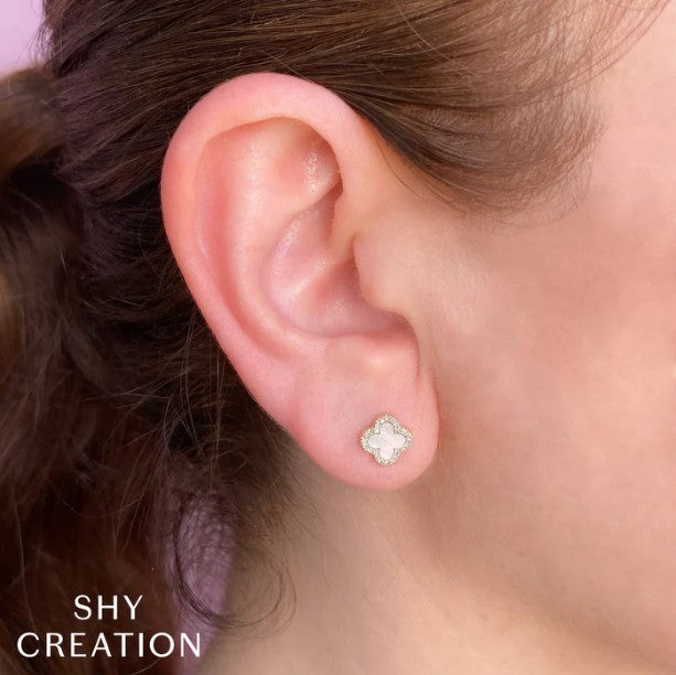 Pearl Earring